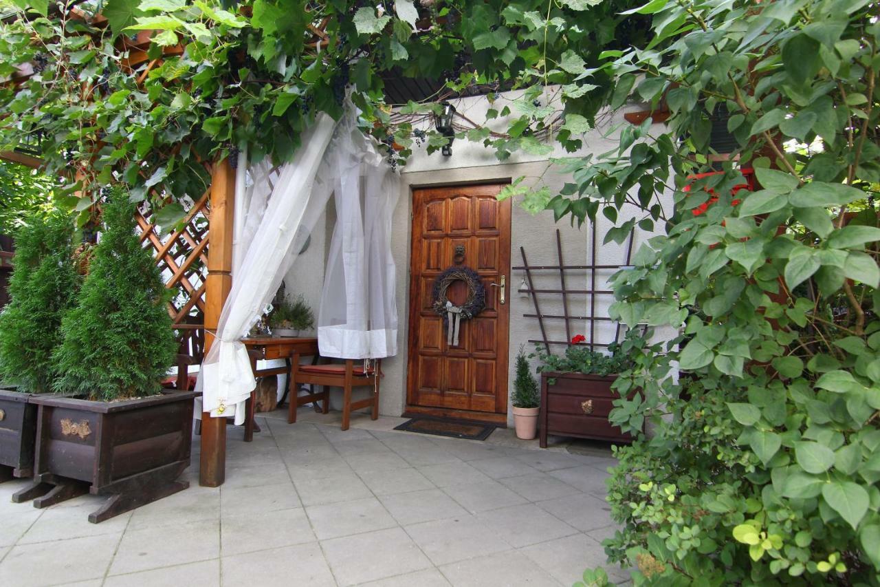 Apartamenty Pod Wiciokrzewem Supraśl Exterior foto